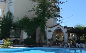 Hotel Punta Faro